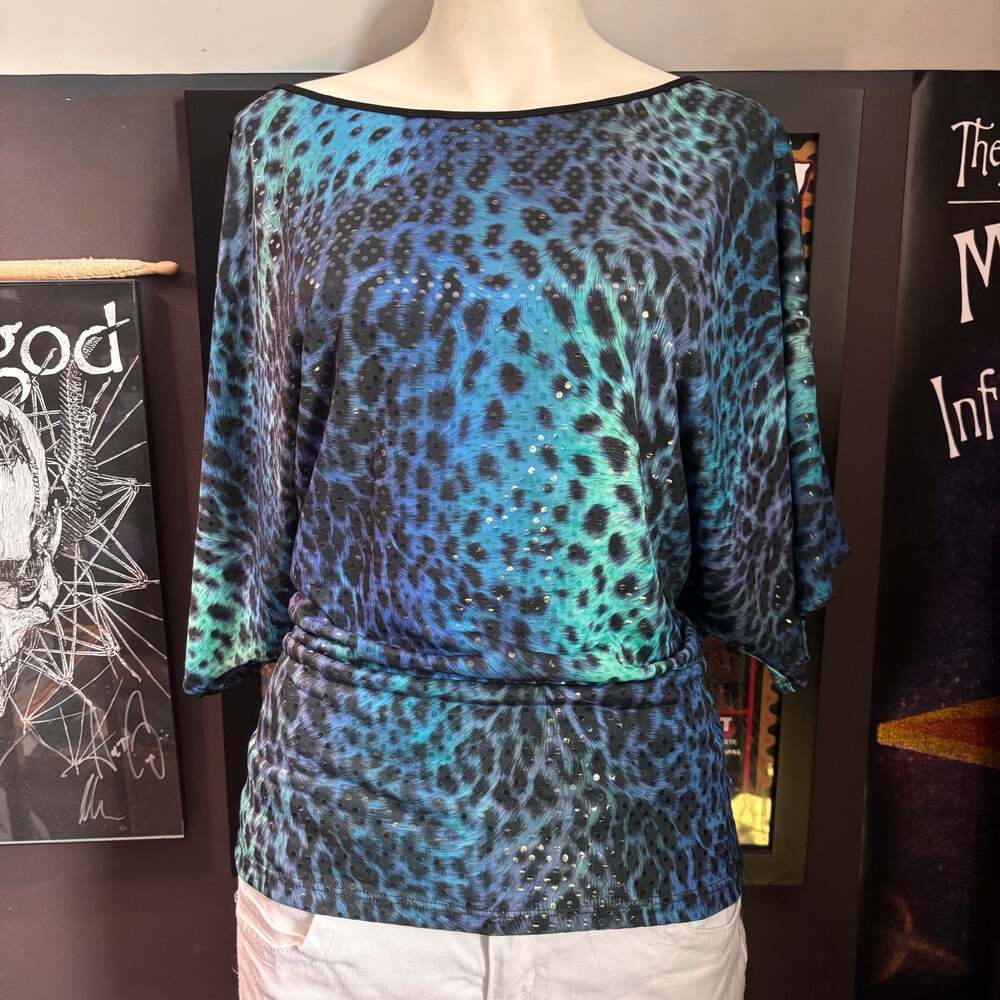 Clara Sunwoo Women's Blue and Green Leopard Print Sequined Dolman Sleeve Top